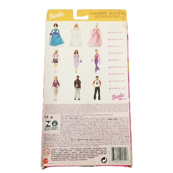 BARBIE Vintage 2002 Fashion Avenue Purple Glitter Dress Feather Boa Outfit NIB - Picture 9 of 12